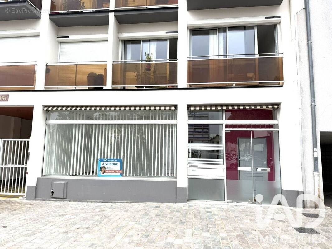 Photo 1 - Commerce à TARBES