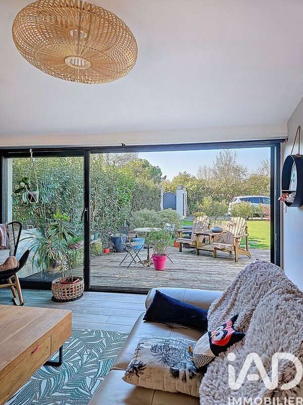 Photo 2 - Maison à CHENAC-SAINT-SEURIN-D'UZET