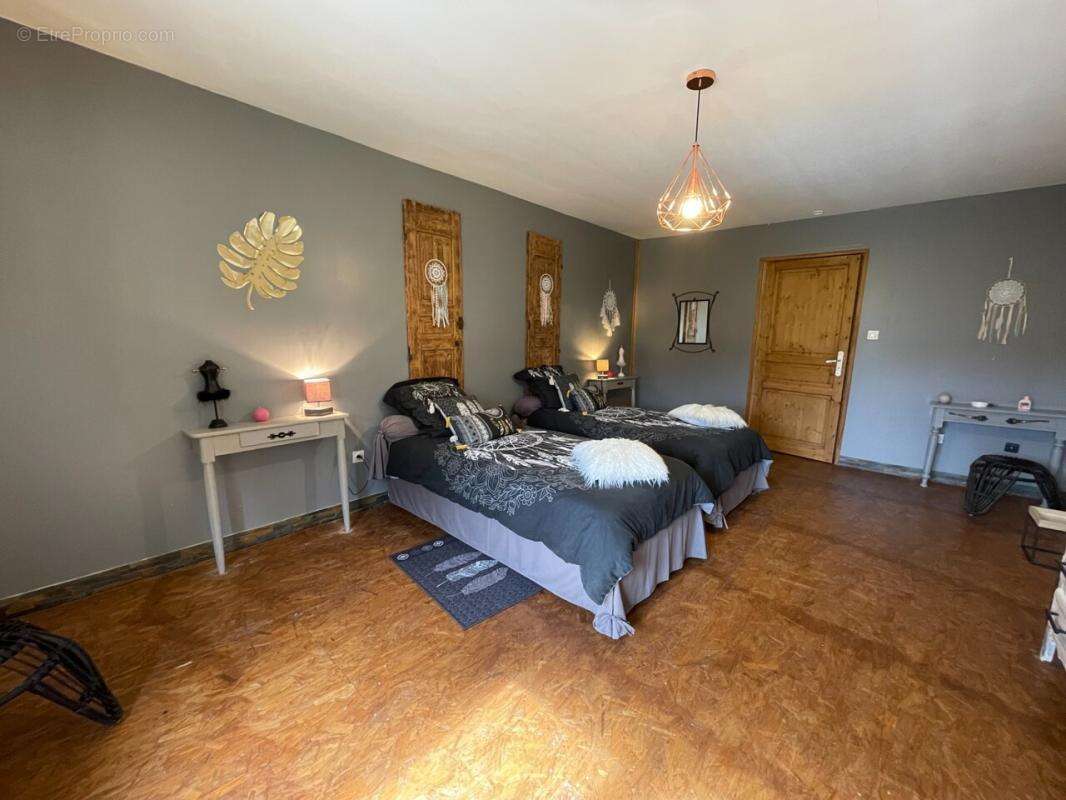 Maison à LENS-LESTANG