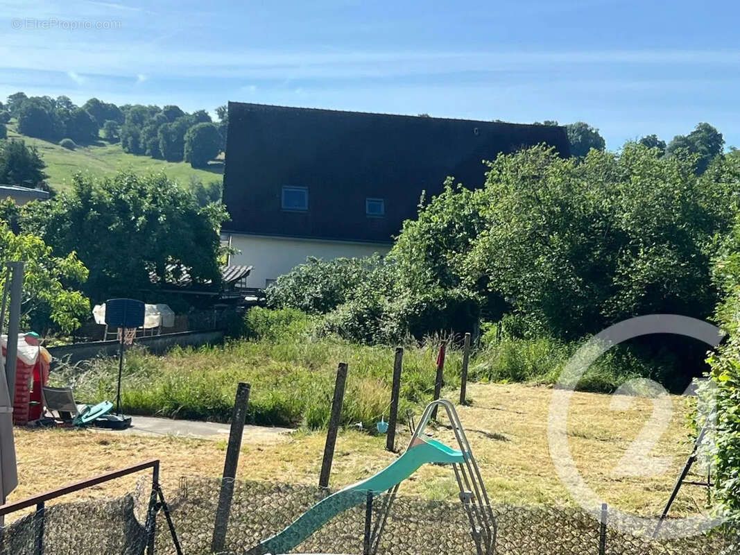 Maison 130 m² à Arpajon-Sur-Cere  - photo 2
