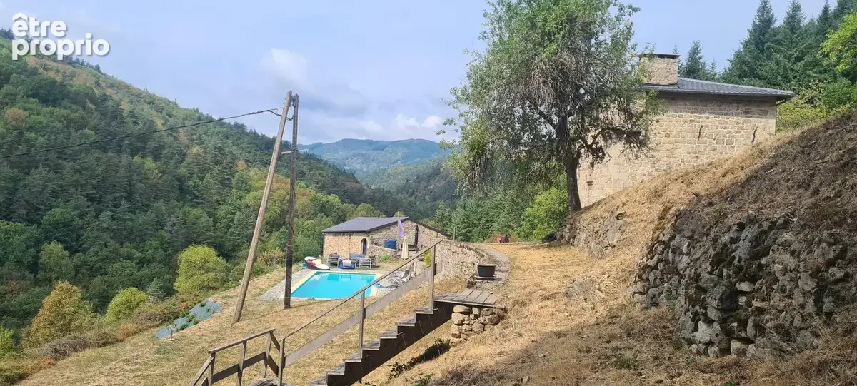 Propriété d’exception   51,74 ha   maison forte du xvie siècle - photo 4