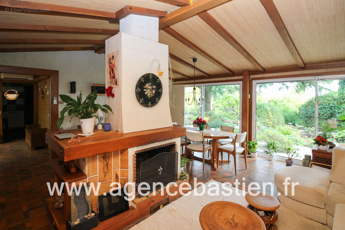 Maison à DIVONNE-LES-BAINS