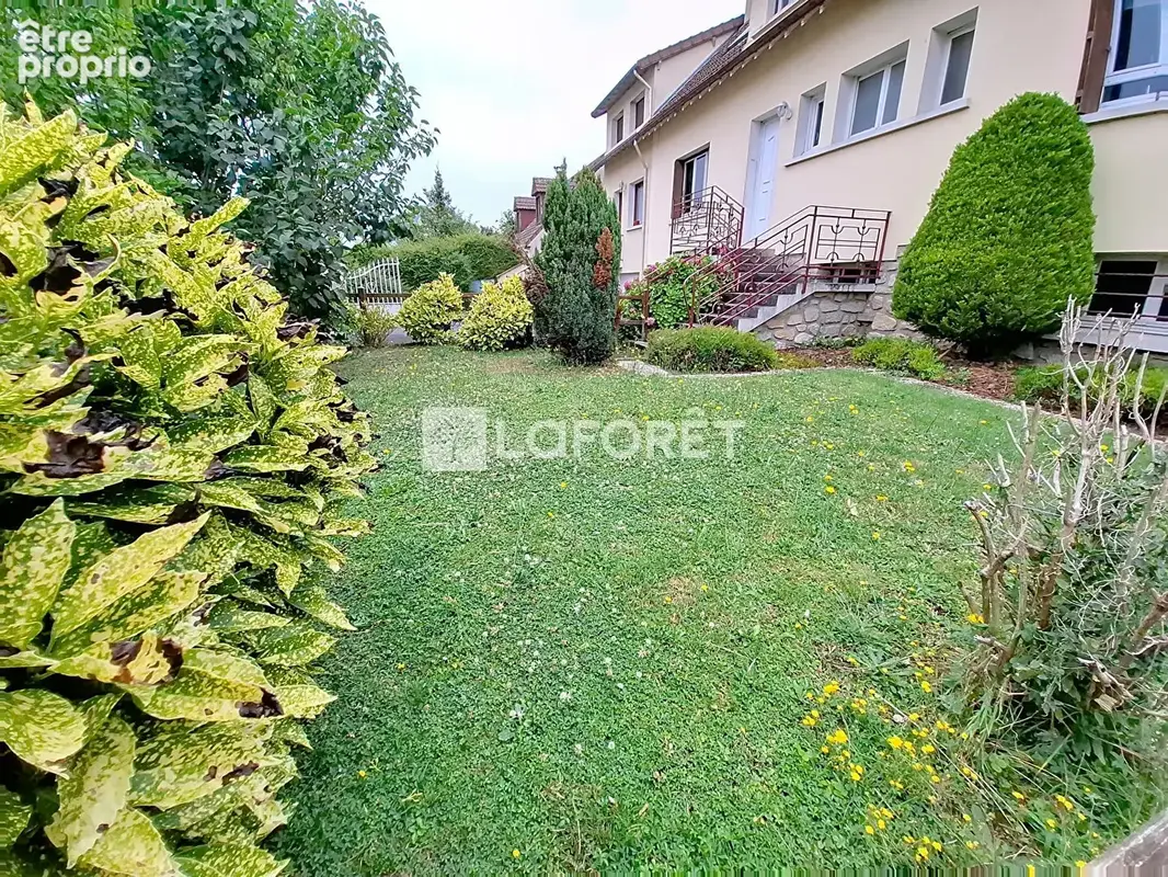 Appartement Bailly Romainvilliers 4 pièce(s) 84 m2 - photo 8