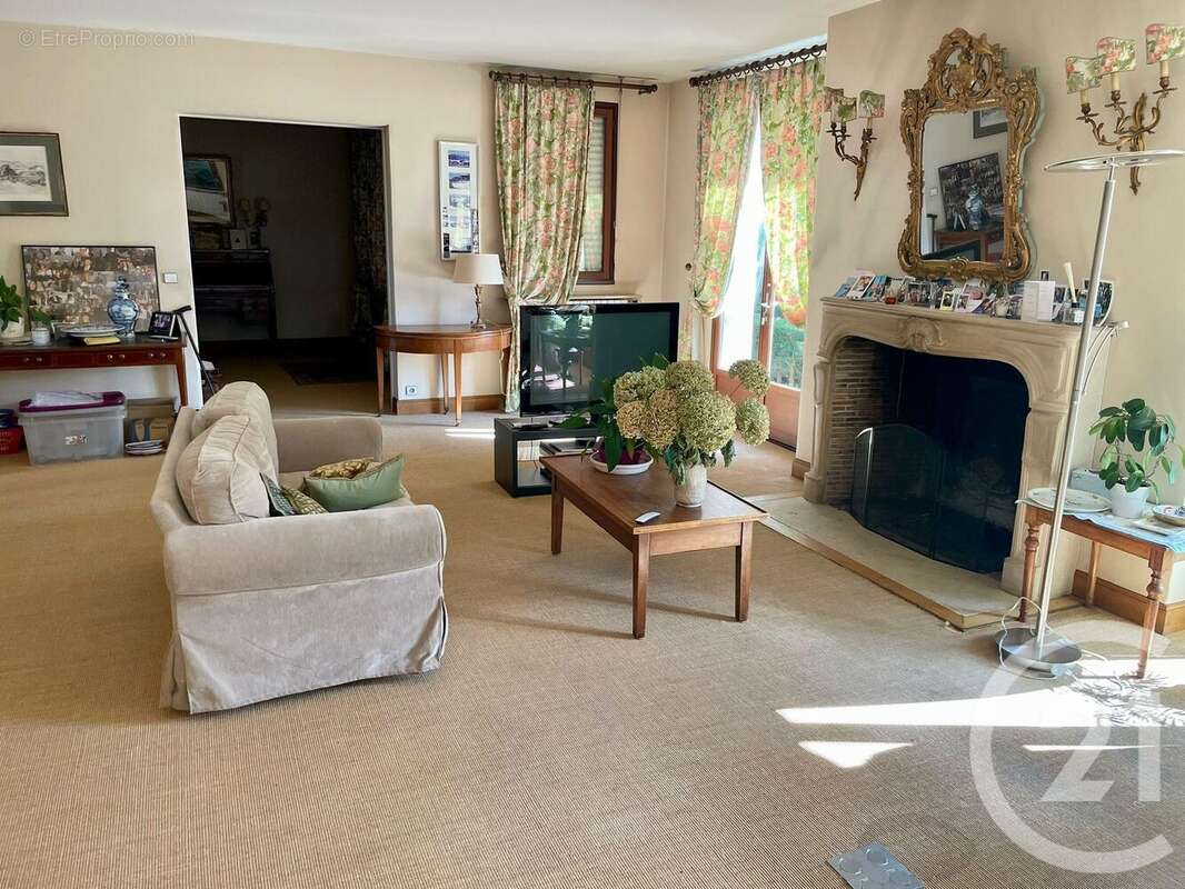 Maison à DAMMARTIN-EN-GOELE