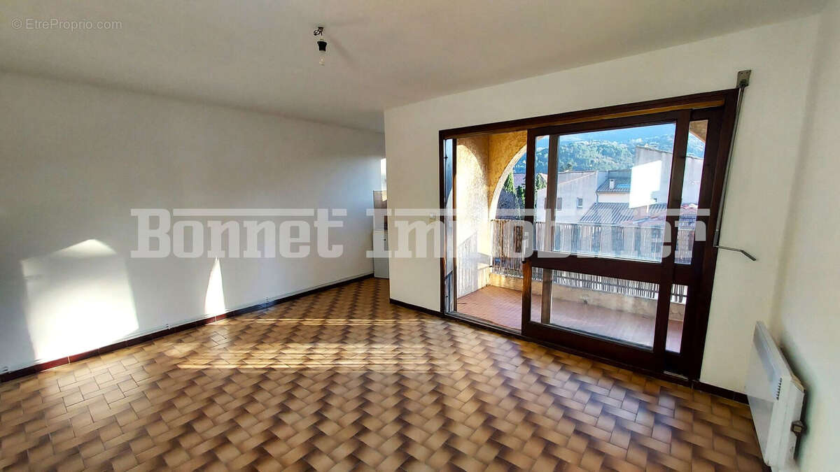 Appartement à NYONS