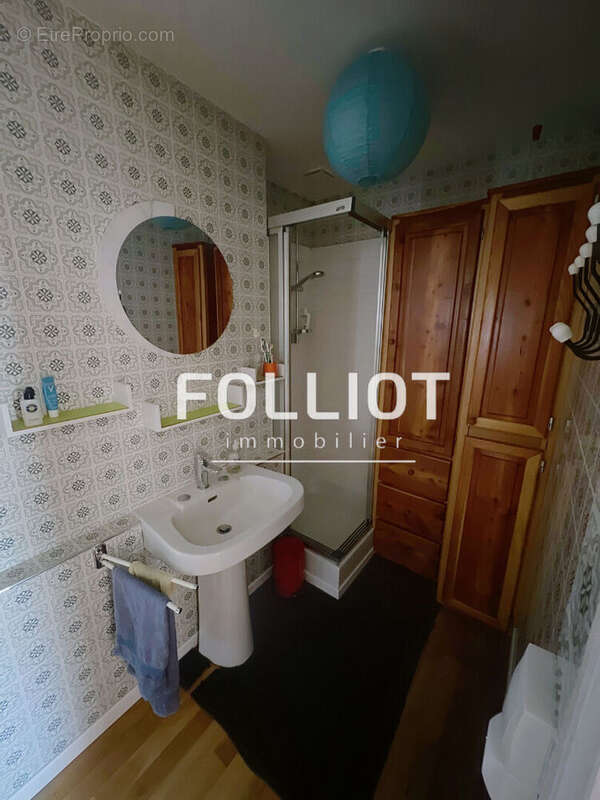 Maison à SAINT-SAUVEUR-LENDELIN