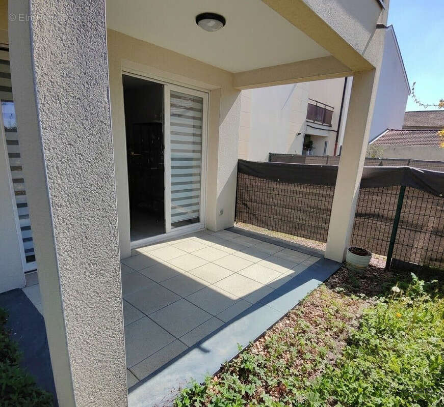 Appartement à BOUSSE