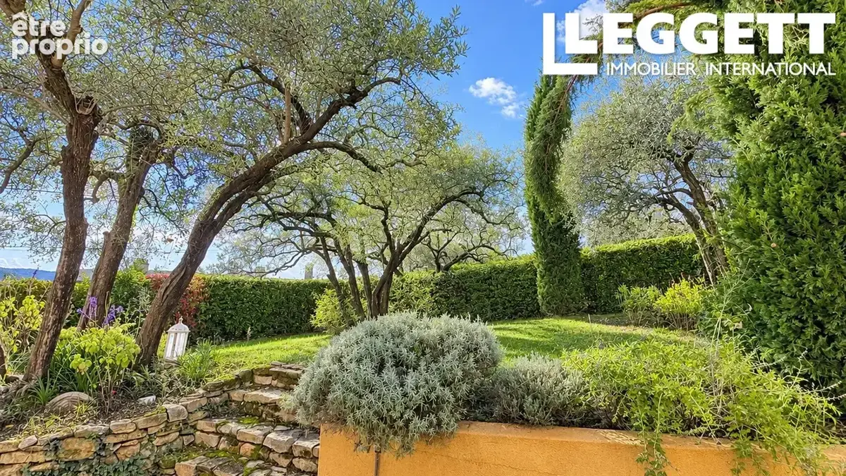 HAUTEURS DE NYONS – Villa de standing de 292 m² avec piscine, 4 suites parentales et vue dégagée vers le sud - photo 10