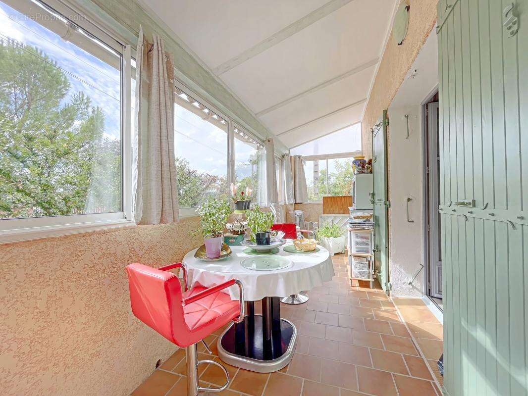 Maison à GINASSERVIS