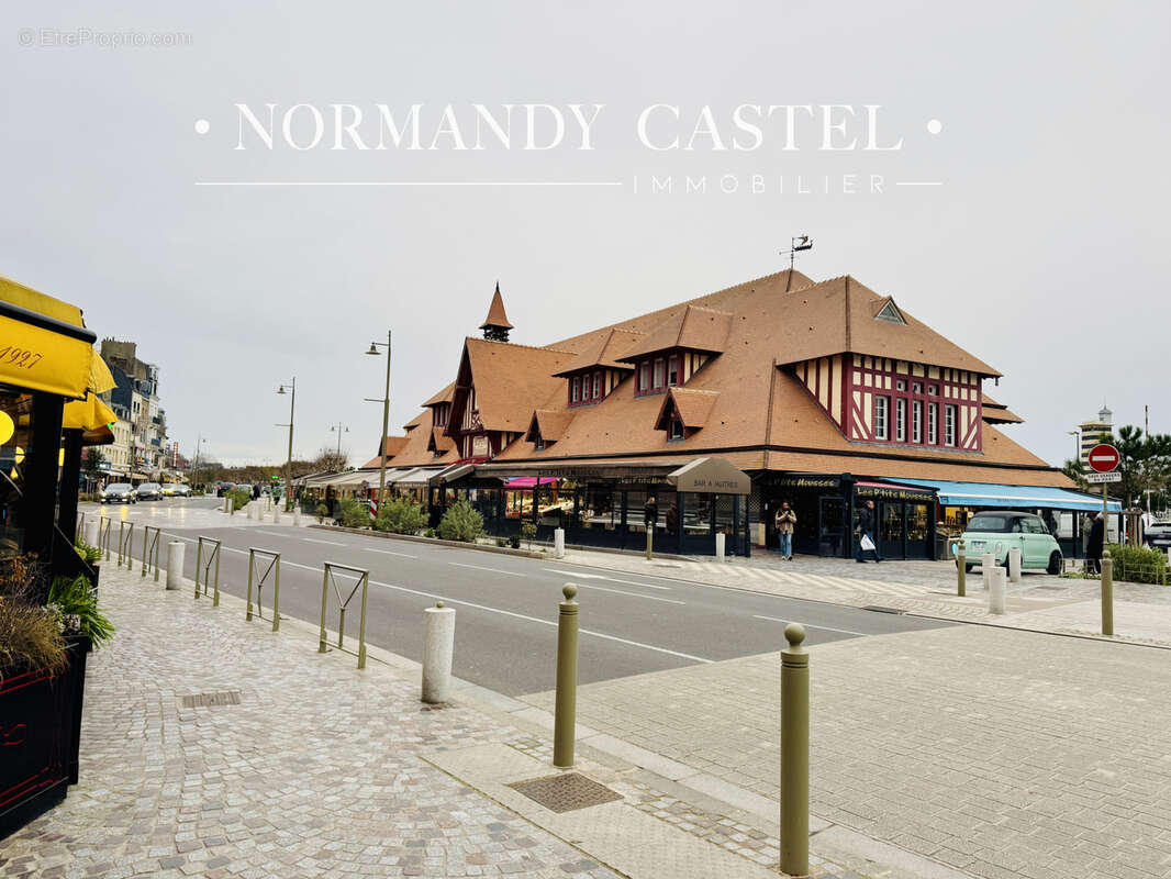 Commerce à TROUVILLE-SUR-MER