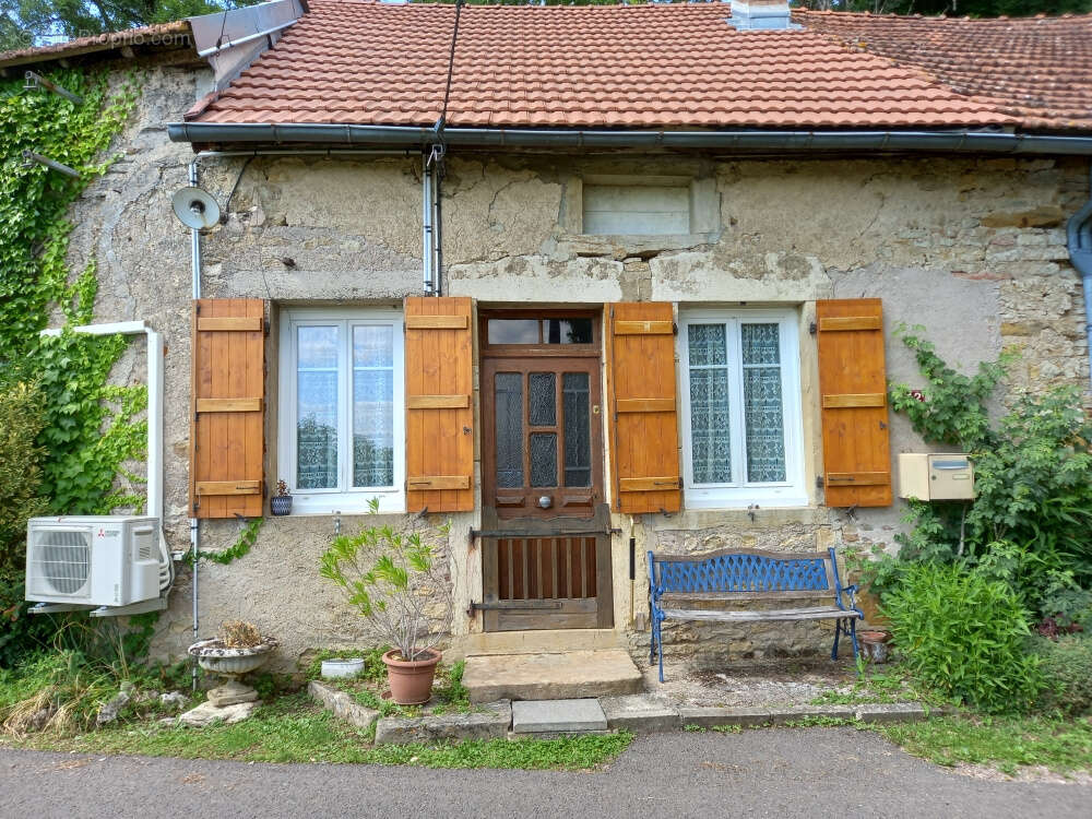 Maison à SUSSEY