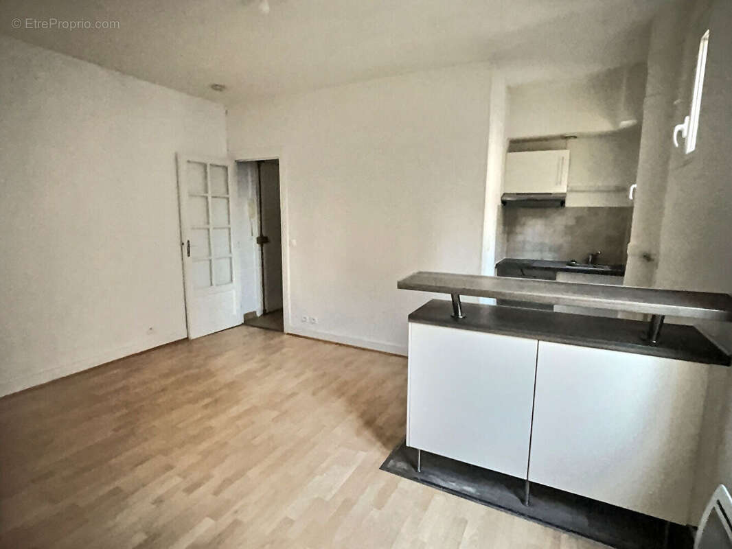 Appartement à PARIS-20E