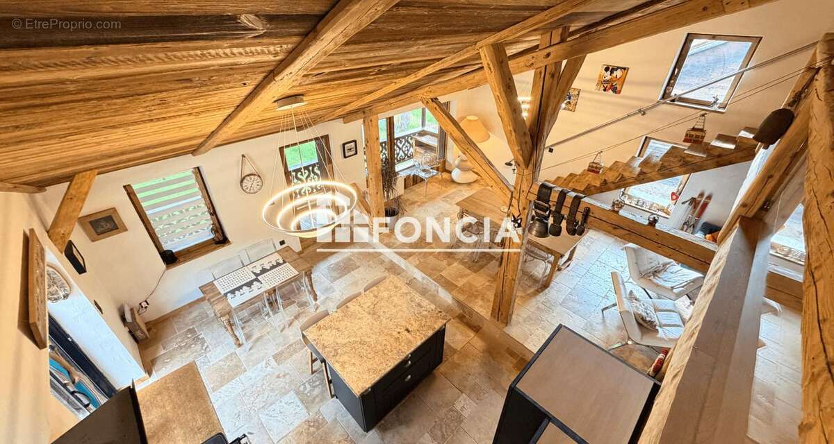 Maison à ARACHES-LA-FRASSE