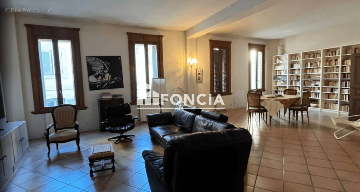 Immense appartement de 158 m2 rue Carnot - photo 6