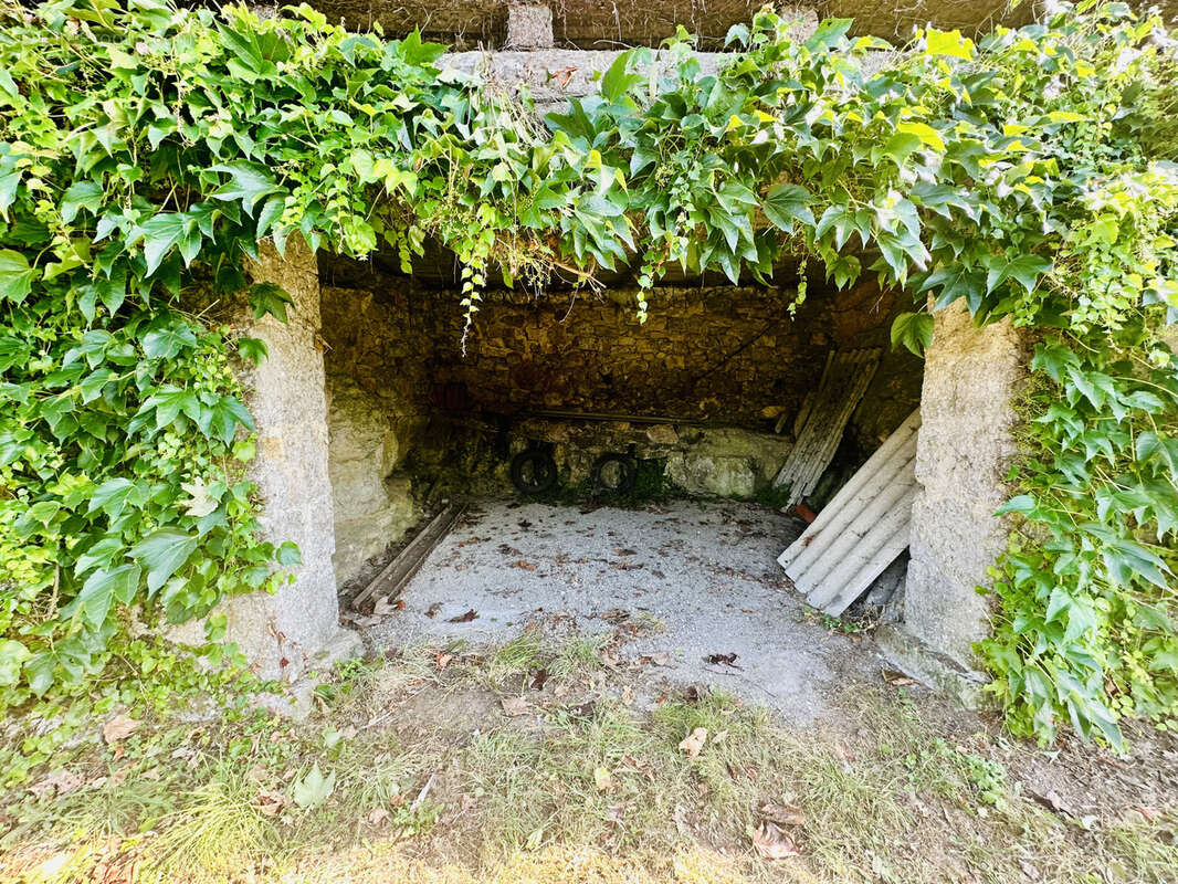 Maison à CREGOLS