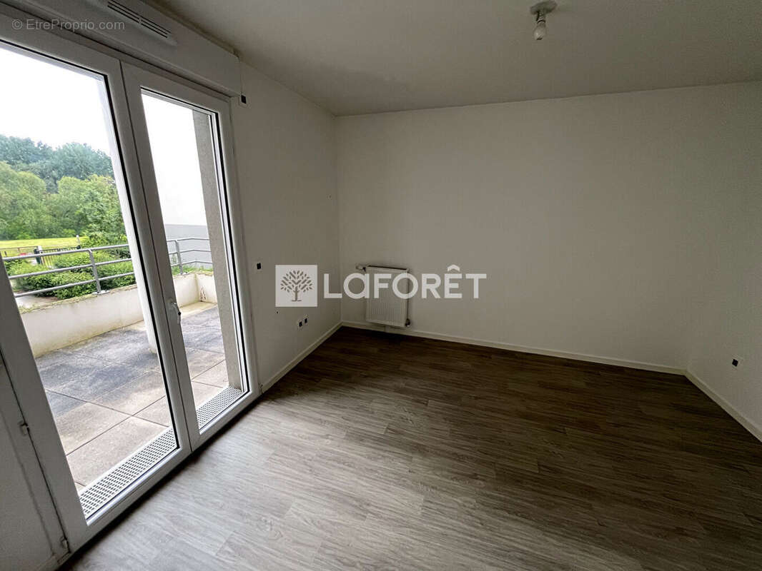 Appartement à HARDRICOURT