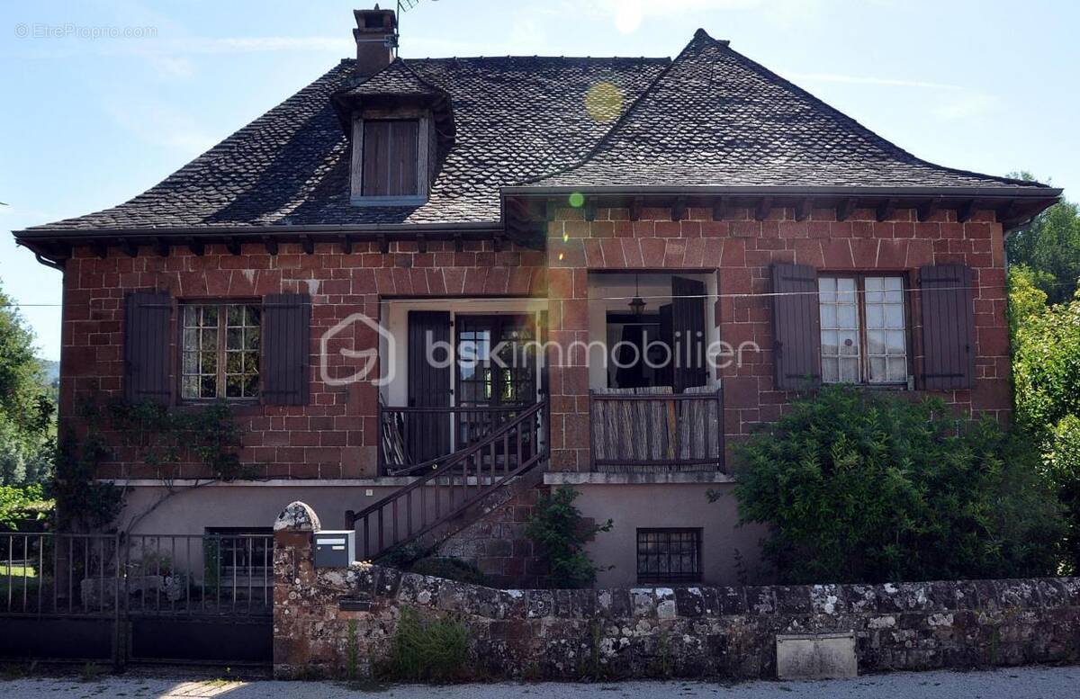 Maison à SAINT-CYPRIEN-SUR-DOURDOU