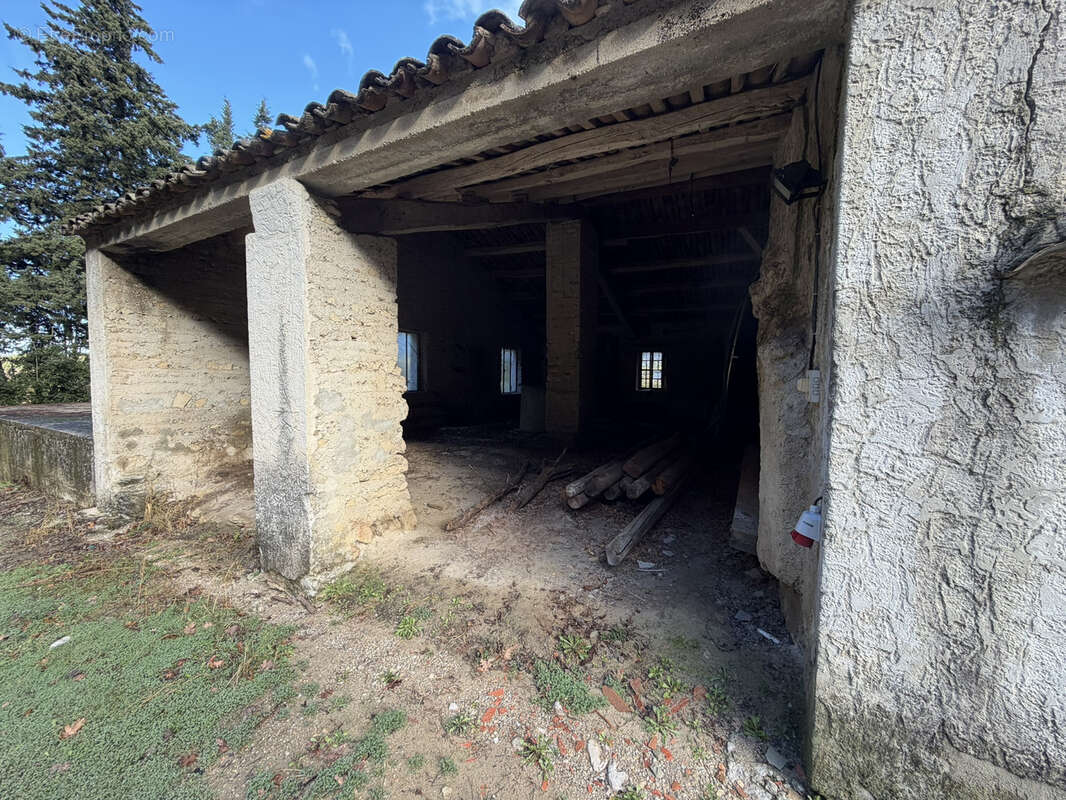 Maison à ENTRECHAUX