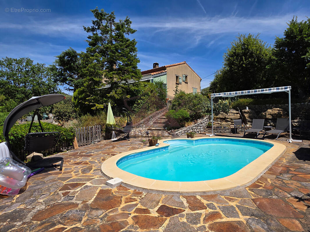 Maison à COURRY