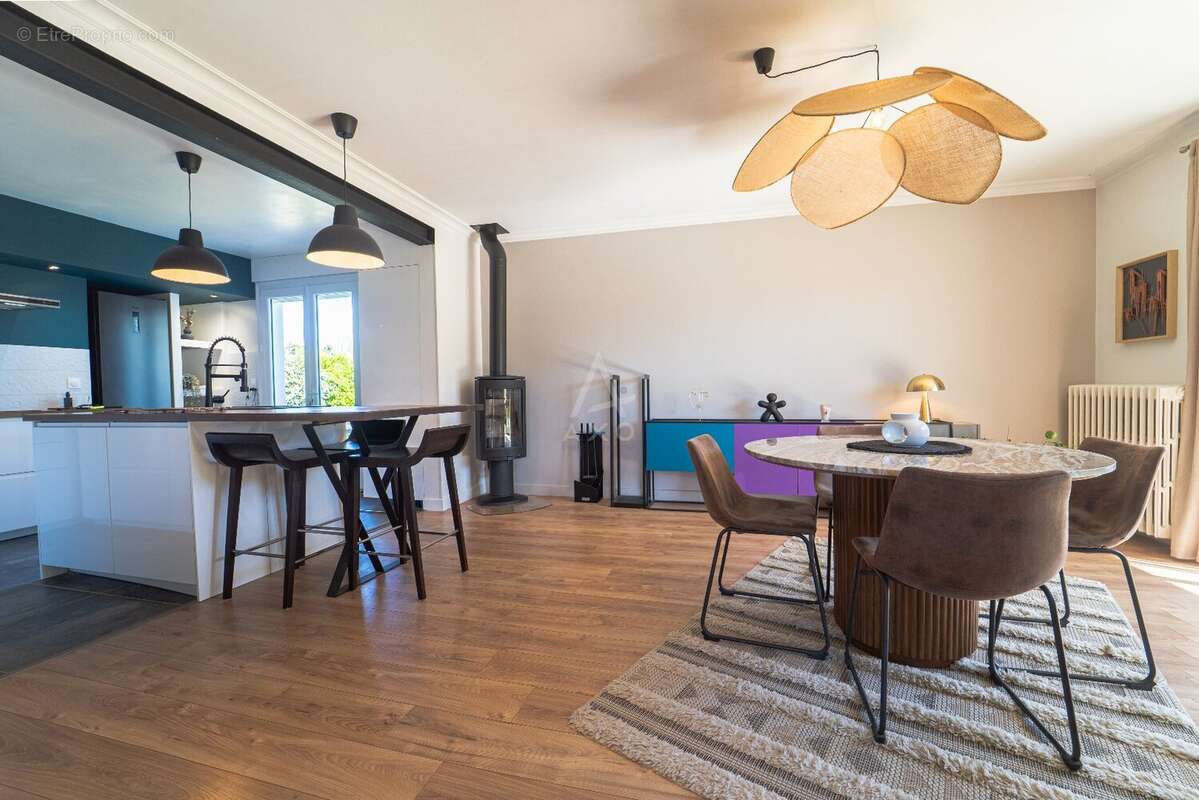 Maison à SAINT-PIERRE-DU-MONT