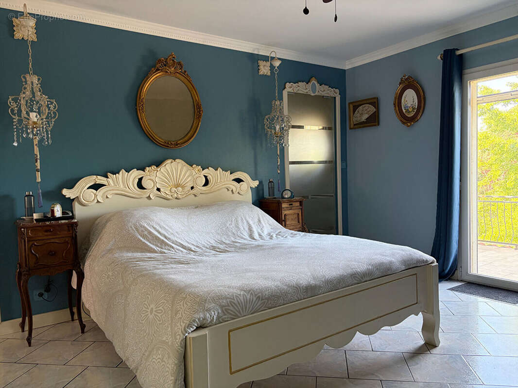 Maison à MONTPEYROUX