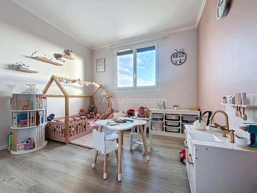 Appartement à LIMEIL-BREVANNES