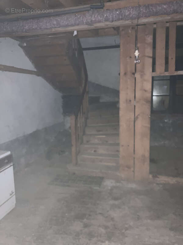 Maison à rénover avec possibilité de terrasse de toit - photo 3