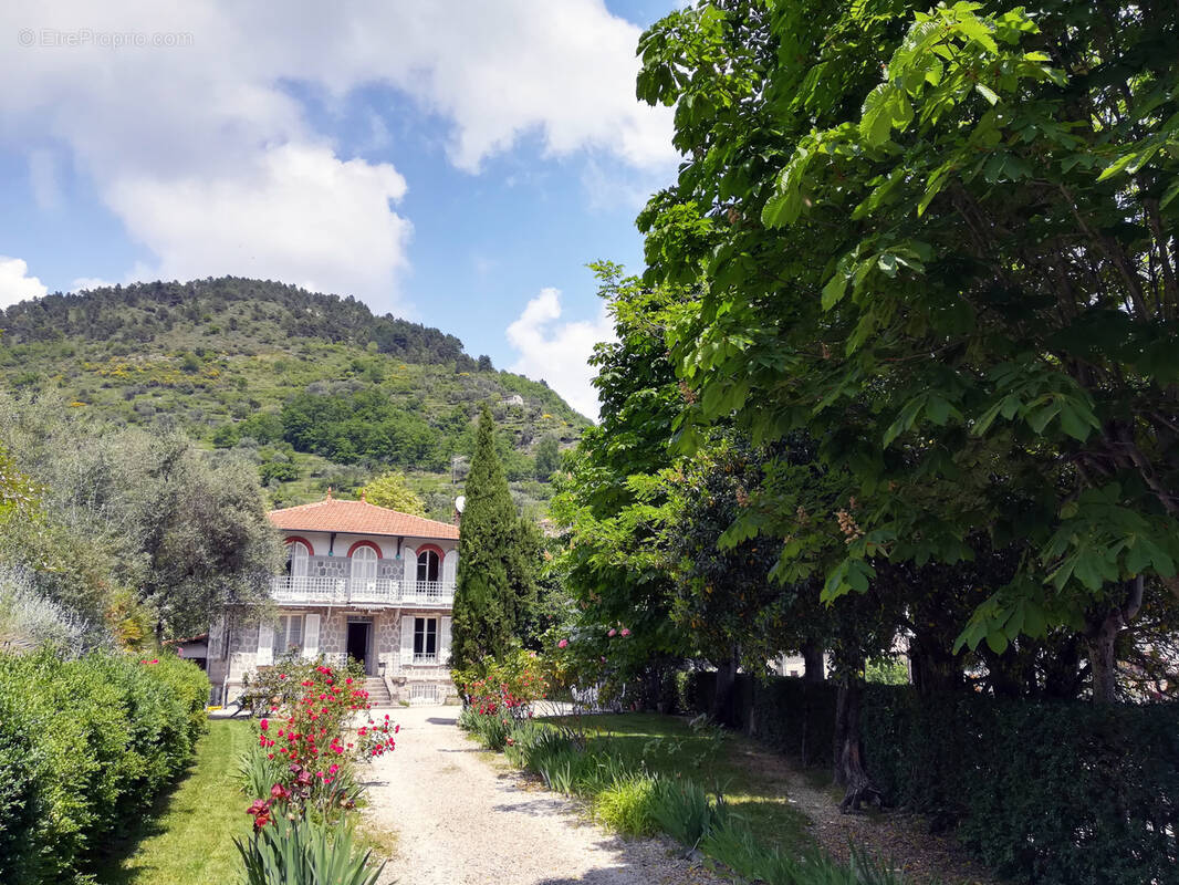 Maison à LUCERAM