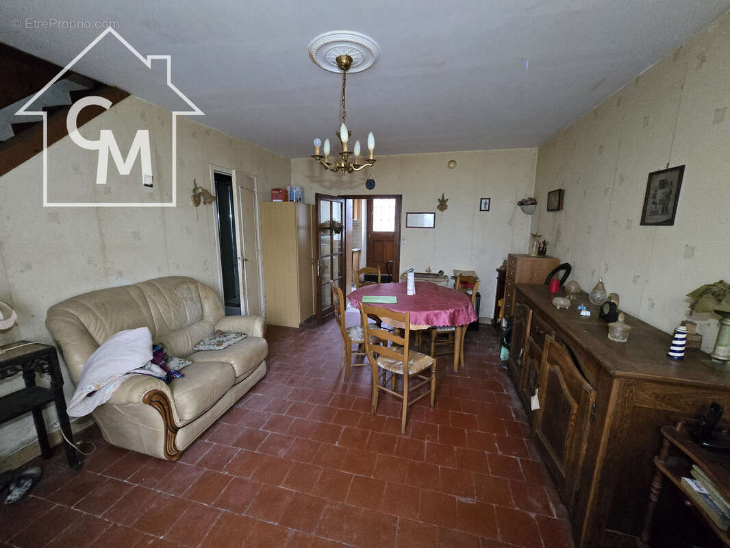 Maison avec cour et jardin - photo 3