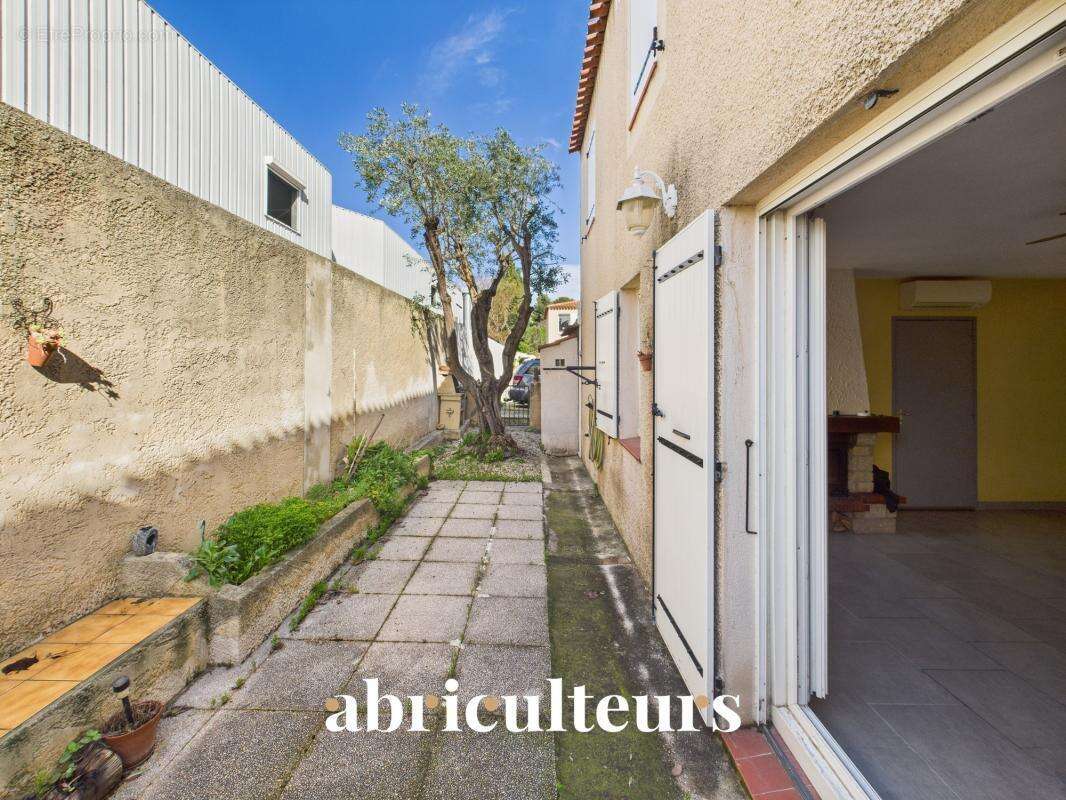 Maison à MARSEILLE-10E