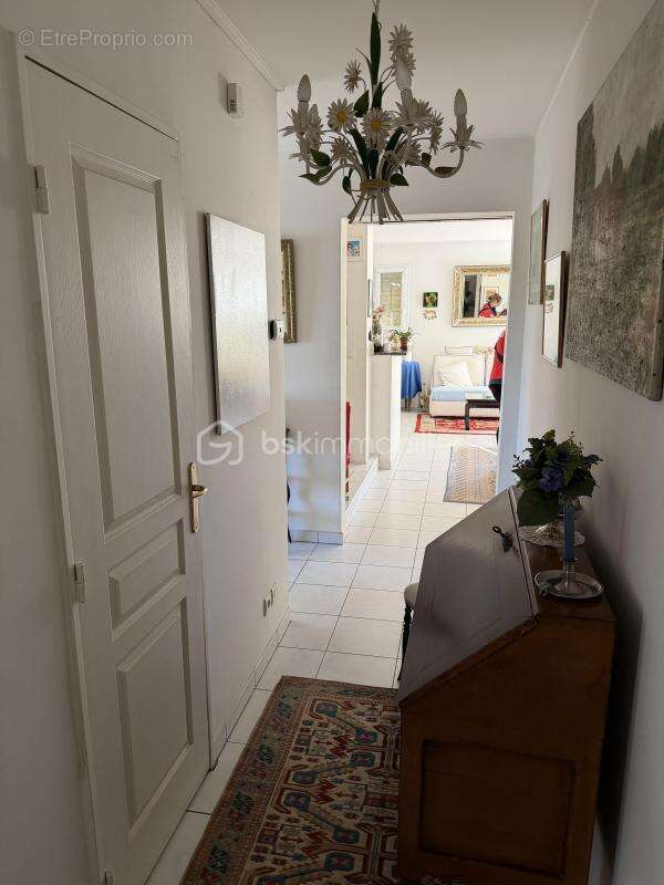 Appartement à LA CROIX-VALMER