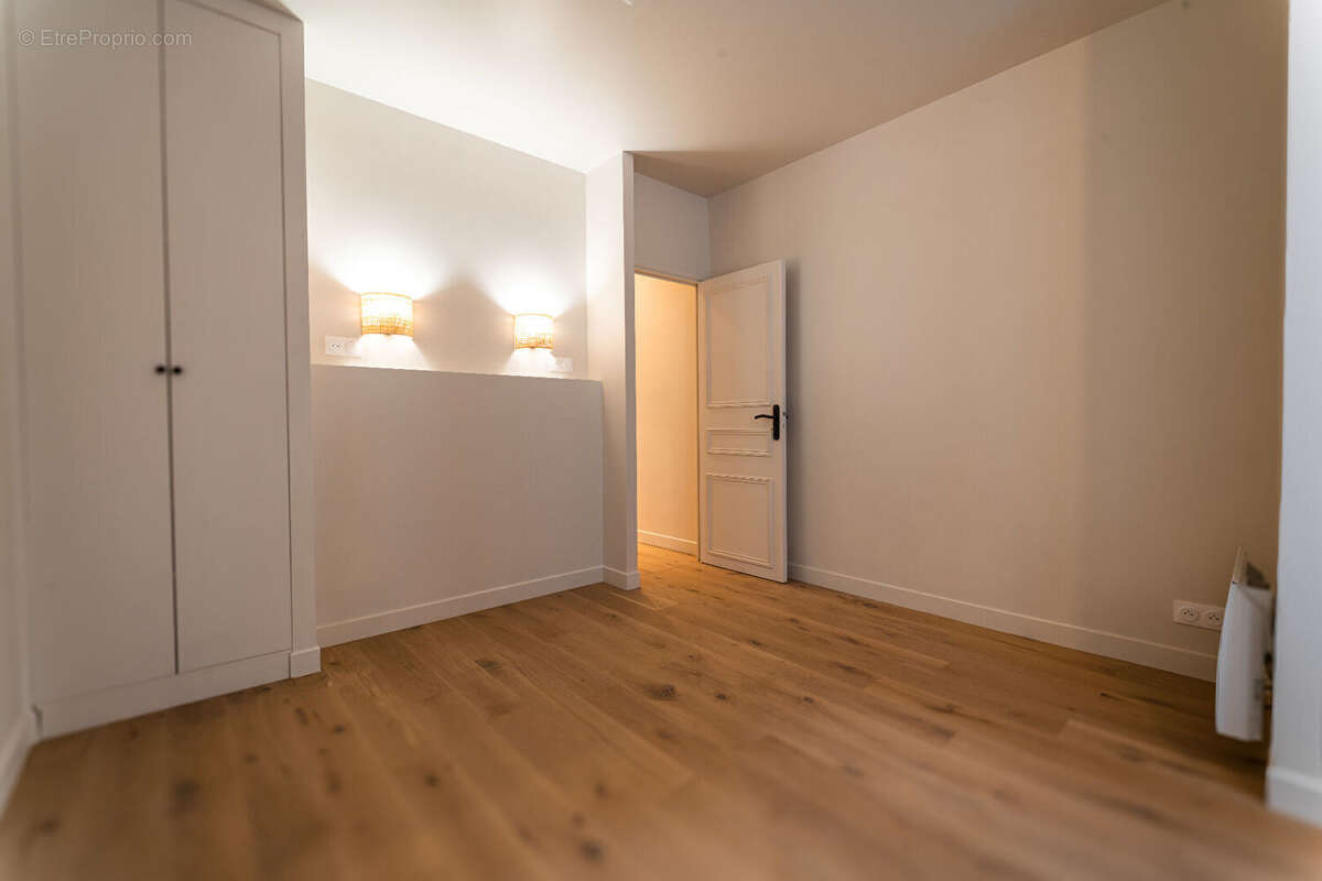 Appartement à PARIS-10E