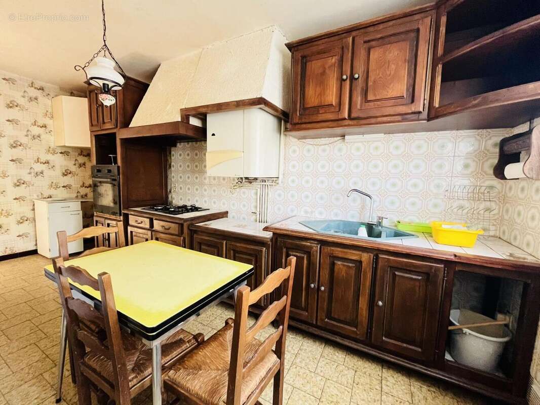 Maison 151 m² à Commentry  - photo 5