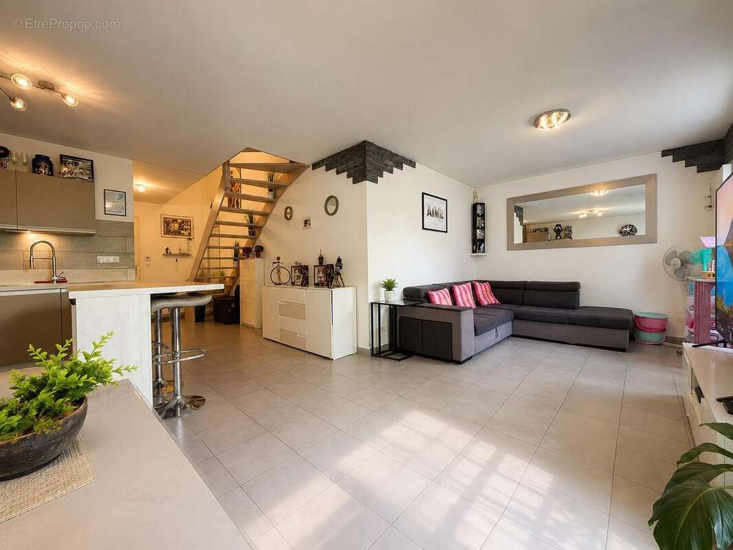 Maison 97 m² à Saint-Pierre-En-Faucigny  - photo 15