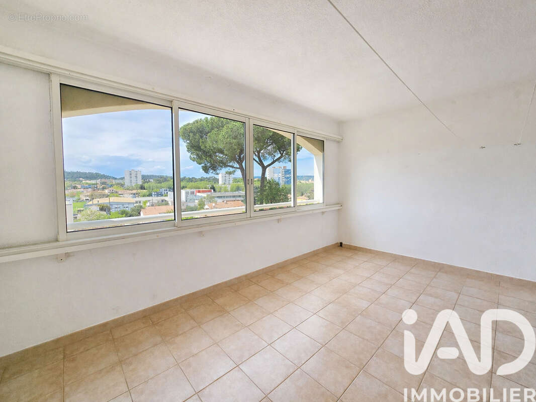 Appartement 87 m² à Bagnols-Sur-Ceze  - photo 9