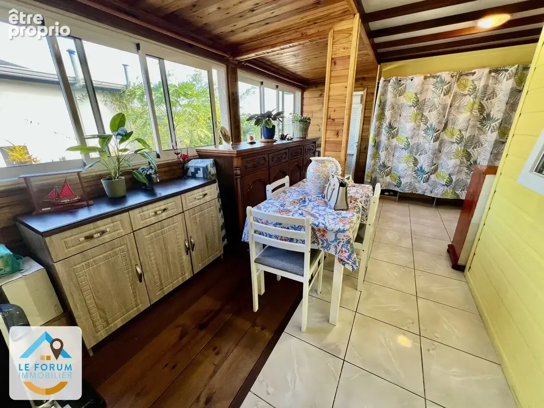 Petite ile 97429 - maison t3 - beaux volumes - proche des commodités - photo 2