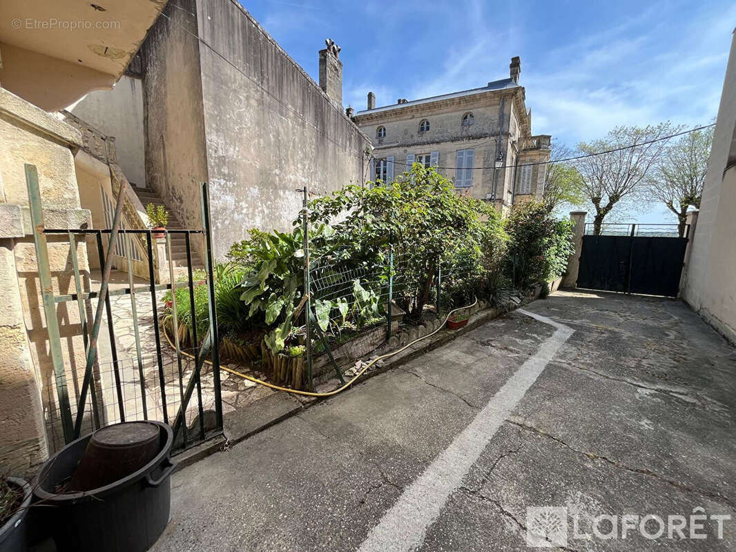 Maison à SAINT-ANDRE-DE-CUBZAC