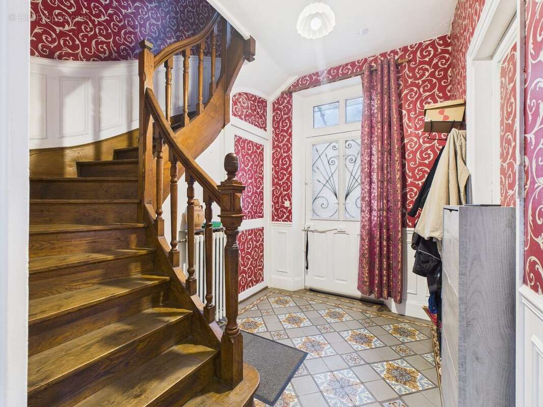 Maison à ROMILLY-SUR-SEINE