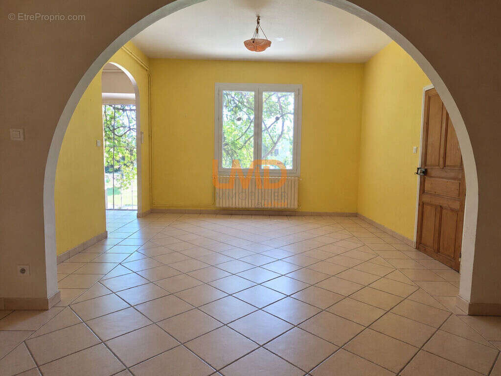 Maison à MAZAN