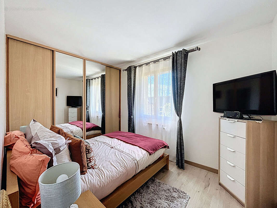 Maison à SAINT-MICHEL-SUR-ORGE