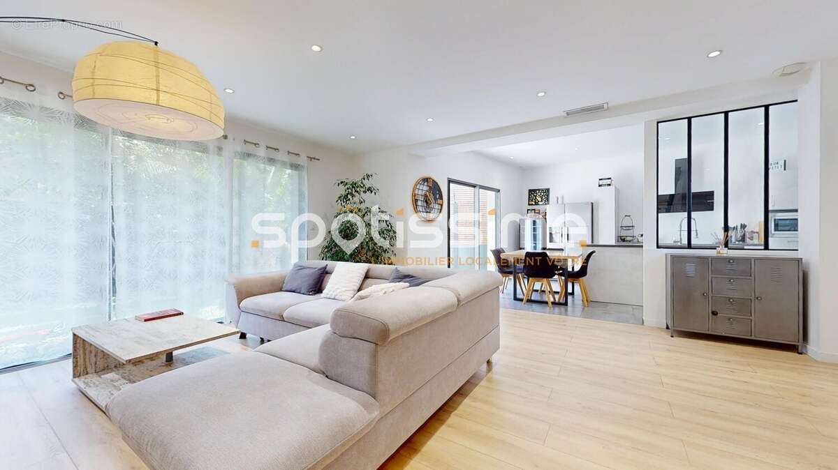 AGDE  Villa T5 de 2019 avec jardin, garage et prestations actuelles - photo 7