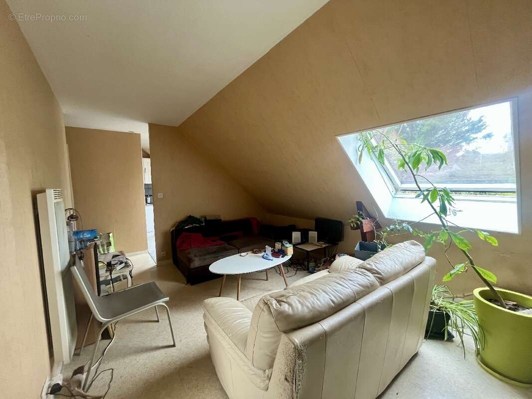 Appartement à PORT-EN-BESSIN-HUPPAIN