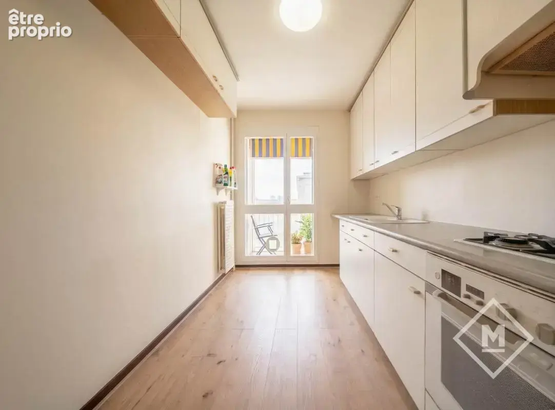 Appartement T4 de 91m² au 3ème étage à Marseille Saint Loup - Calme et Lumineux - photo 7