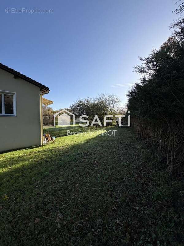 Photo 3 - Maison à PRESSAC