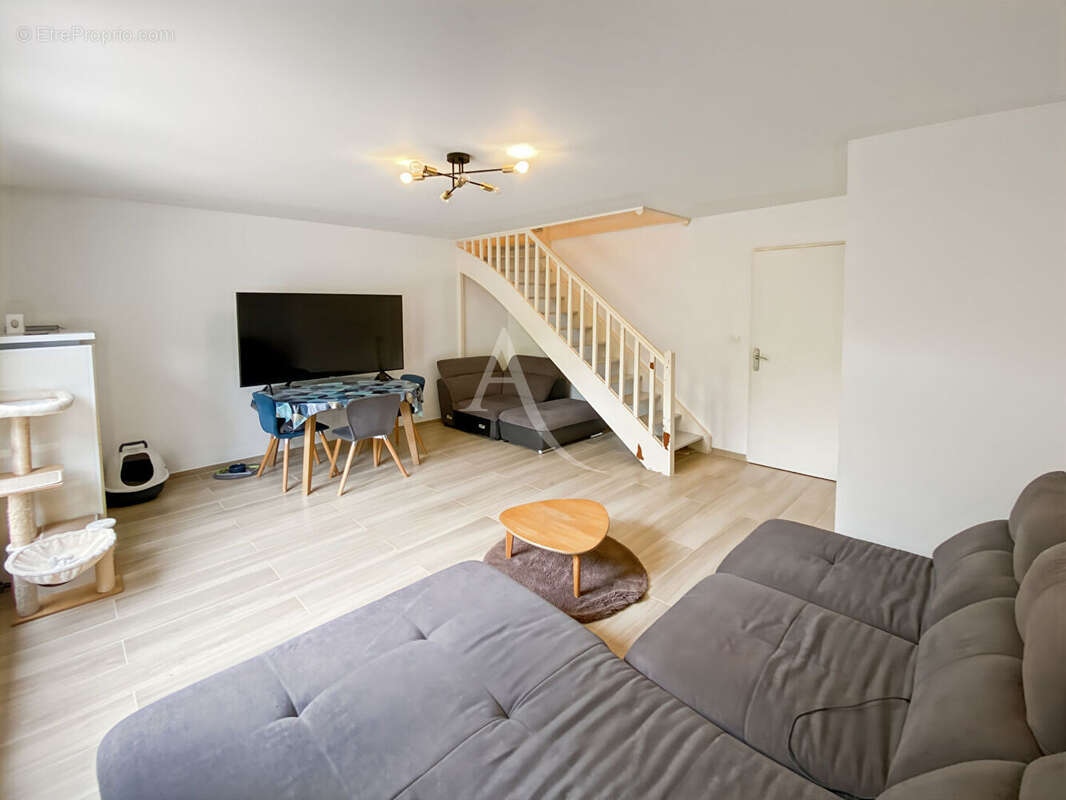 EXCLUSIVITE Maison Vauréal avec 3 chambres garage terrain. - photo 4
