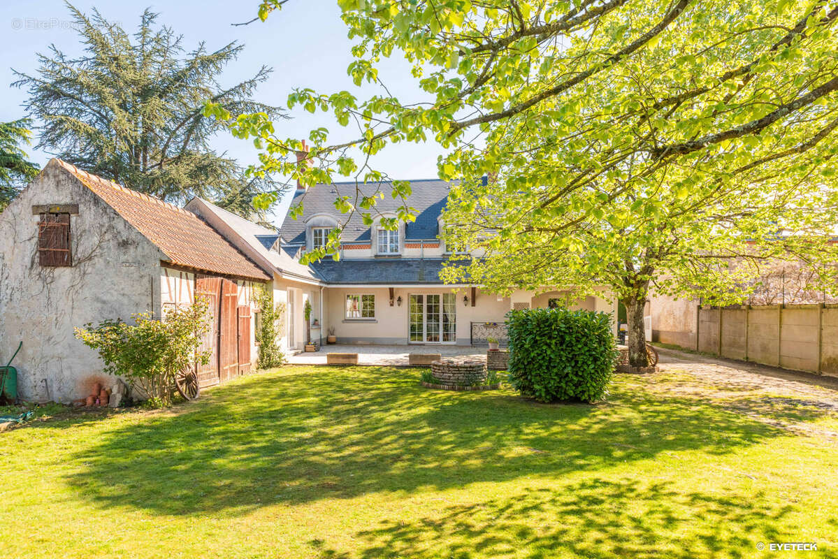 Maison à NEUVY-EN-SULLIAS