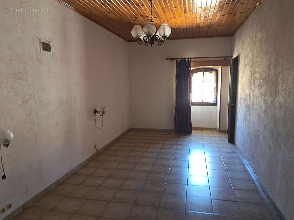 Maison à EYGUIERES