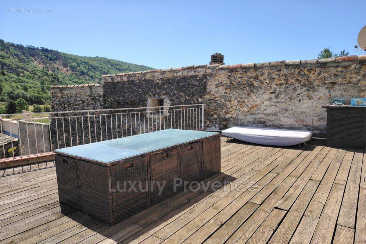 Maison à SAINT-JEANNET