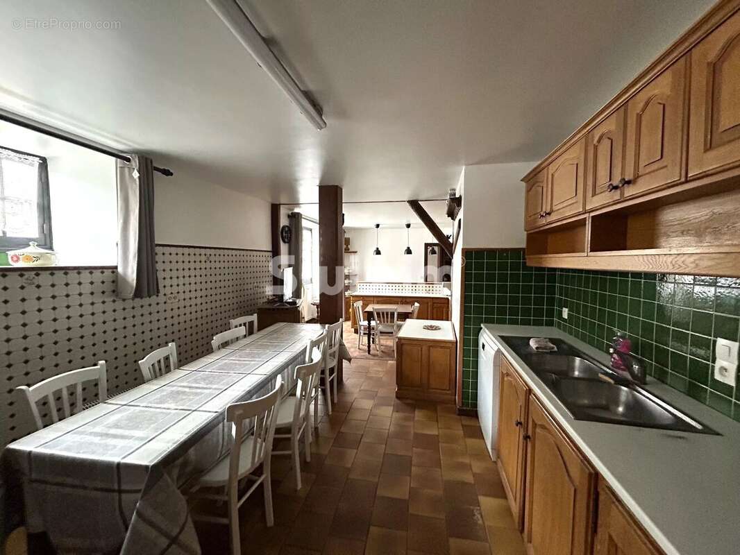 Maison à JOUX-LA-VILLE