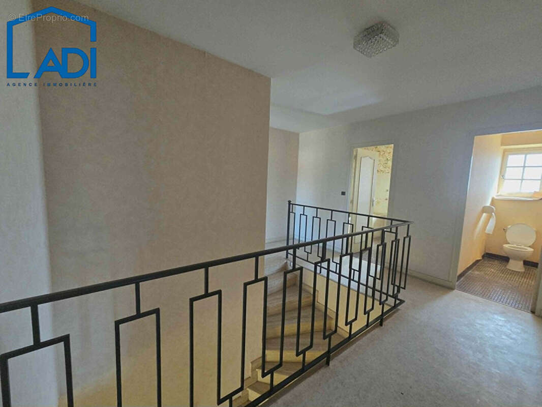 À vendre, Saint-Maixent-l'École ! - photo 11